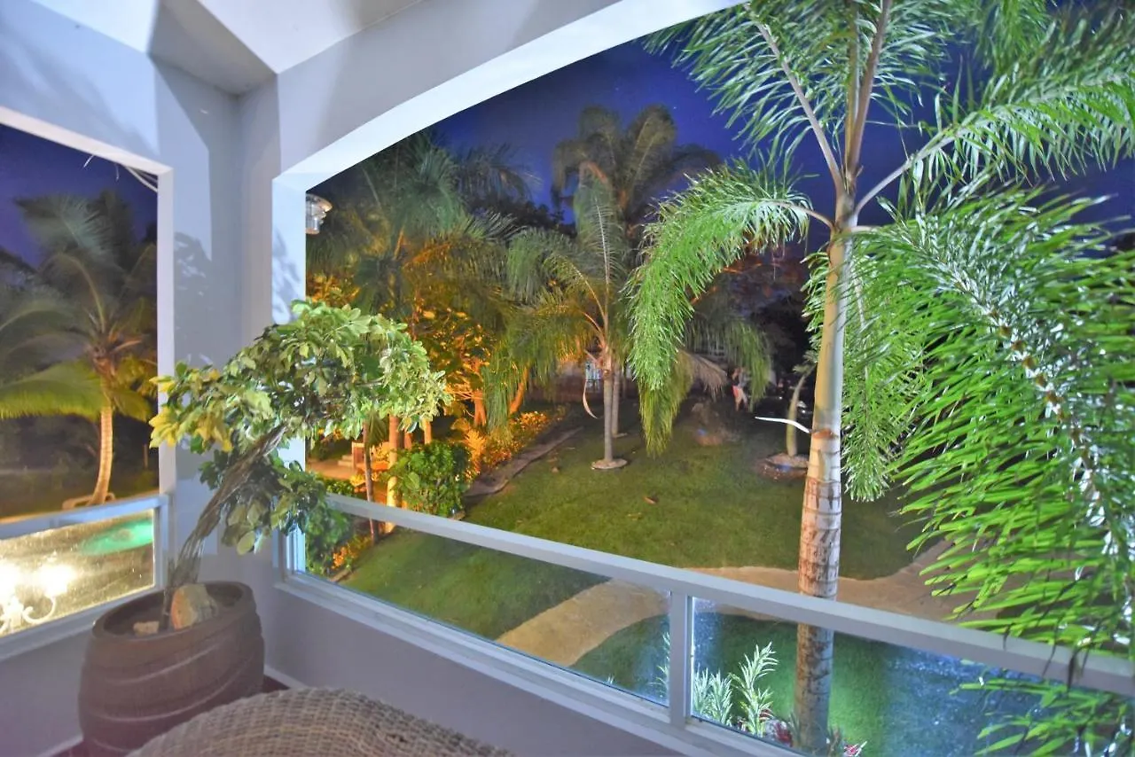 Luxury Villa Bonita Sleep 50 + Isabela