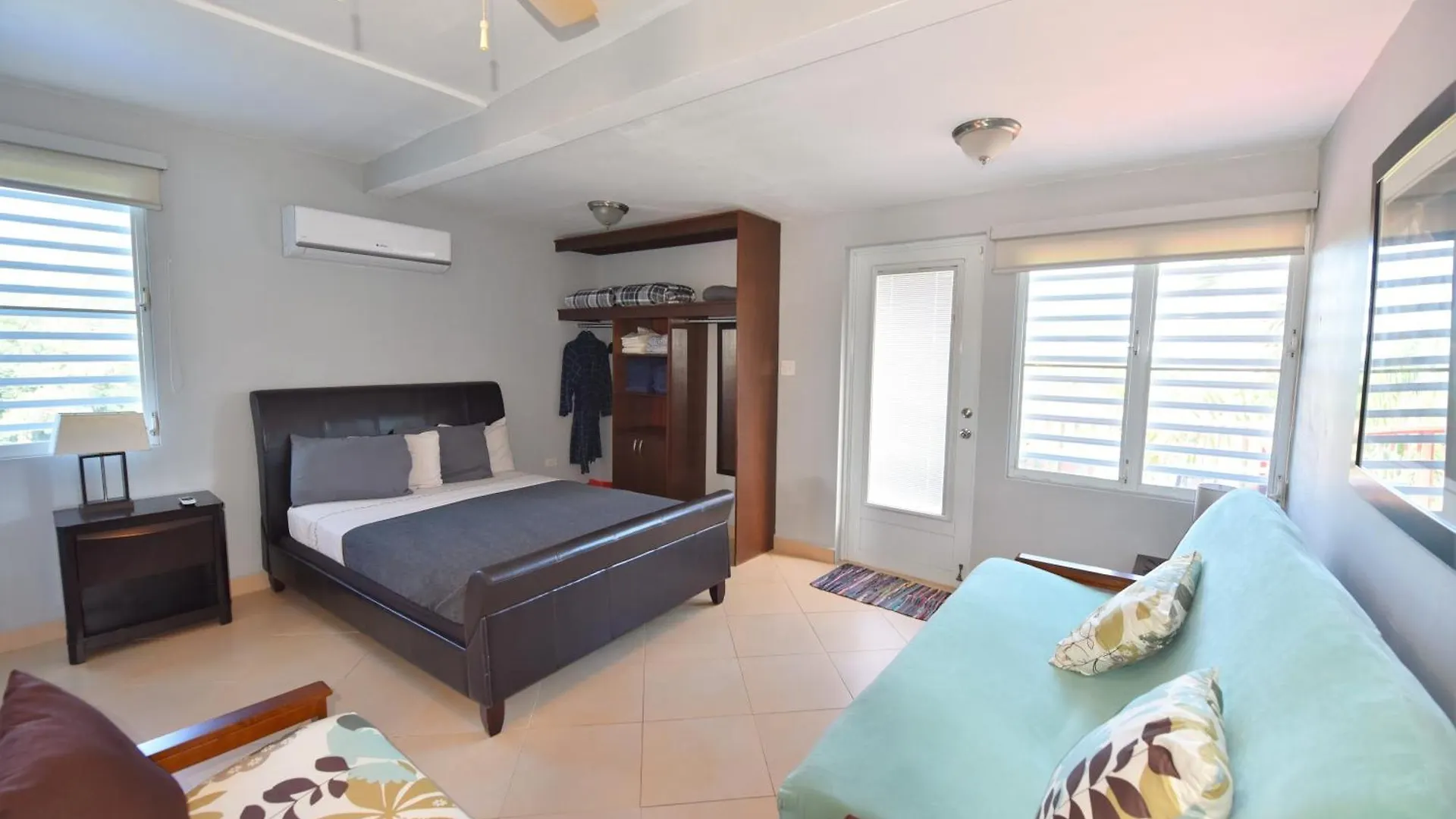 Luxury Villa Bonita Sleep 50 + Isabela Puerto Rico