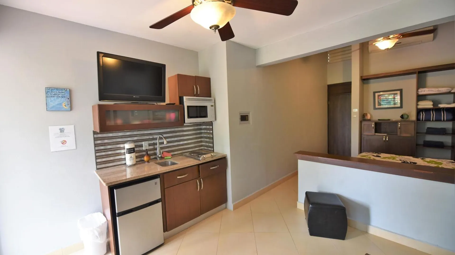Luxury Villa Bonita Sleep 50 + Isabela