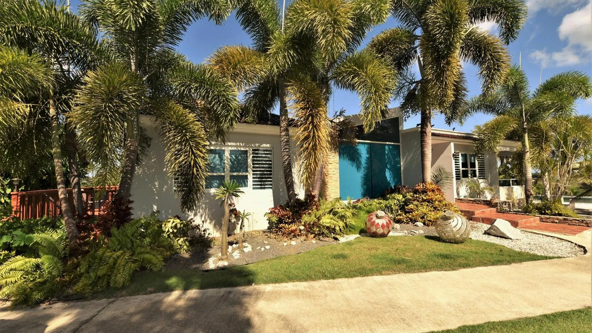 Luxury Villa Bonita Sleep 50 + Isabela Puerto Rico